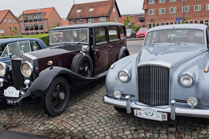 Rolls Royce Enthusiasts, Club, Danish section besøgte i dag Ølgod, hvor omkring 20 biler deltog.