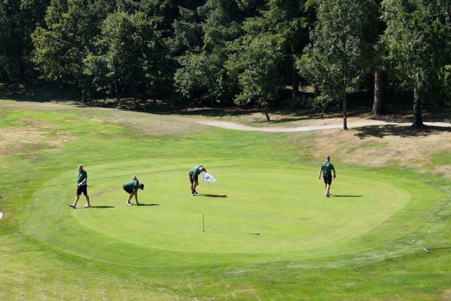 Indslag fra Company Day 2026 på Skærbæk Mølle Golfklub i Ølgod.